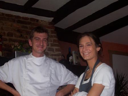 Le troisi�me larron et son �pouse. Ils travaillaient pour les 40 ans de mariage de papa et maman!